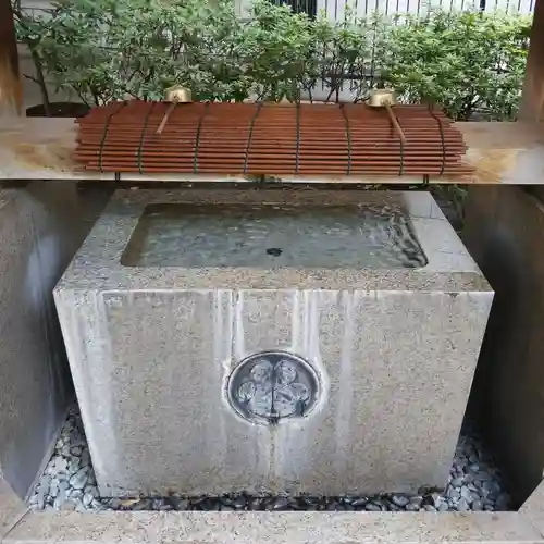 青山熊野神社の手水舎