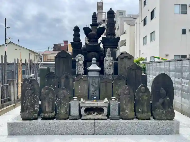 寶蔵院の{uncategorized: "未分類", other: "その他", undefined: "問題あり", building: "その他建物", grave: "お墓", sacred_gate: "鳥居", guardian: "狛犬", statue: "像", buddha: "仏像", history: "歴史", nature: "自然", garden: "庭園", animal: "動物", pagoda: "塔", temizu: "手水舎", mountain_gate: "山門・神門", sanctuary: "本殿・本堂", subordinate: "末社・摂社", art: "芸術", scenery: "景色", jizo: "地蔵", ema: "絵馬", goshuin: "御朱印", omikuji: "おみくじ", items: "授与品その他", amulet: "お守り", goshuincho: "御朱印帳", eats: "食事", festival: "お祭り", votive_dance: "神楽", shichigosan: "七五三参", wedding: "結婚式", experience: "体験その他", initially: "初詣", around: "周辺", anti_infection: "感染症対策"}