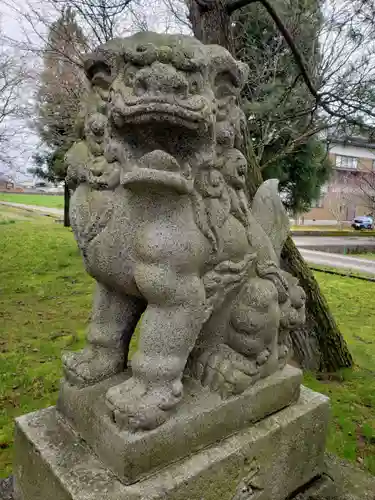 稲荷神社の狛犬