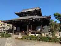 満願寺の本殿・本堂