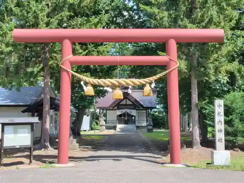 中札内神社の鳥居
