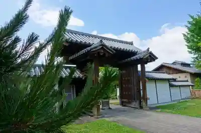 大安寺の山門・神門