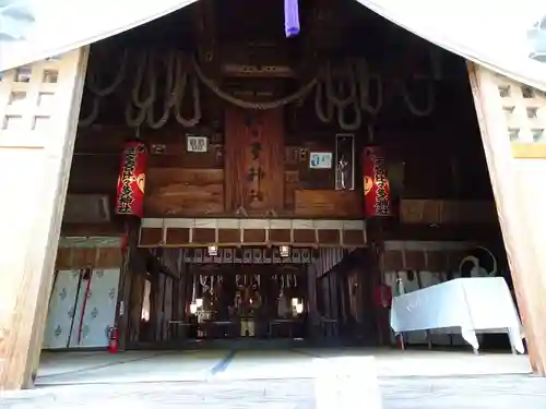 比々多神社の本殿・本堂