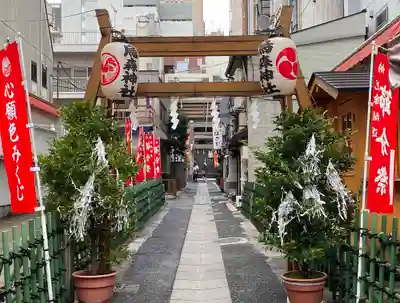 烏森神社の鳥居