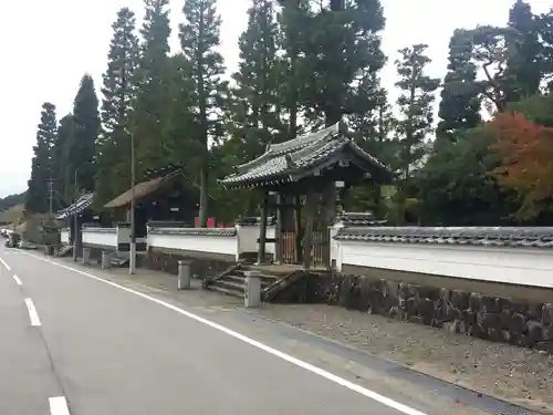 永澤寺の山門