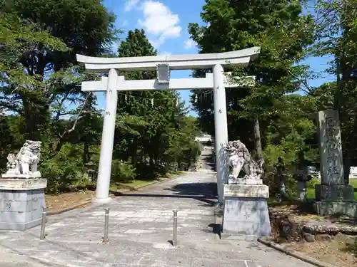 厄除八幡宮　の鳥居