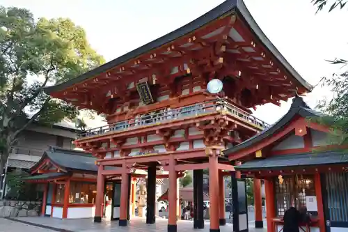 生田神社の山門