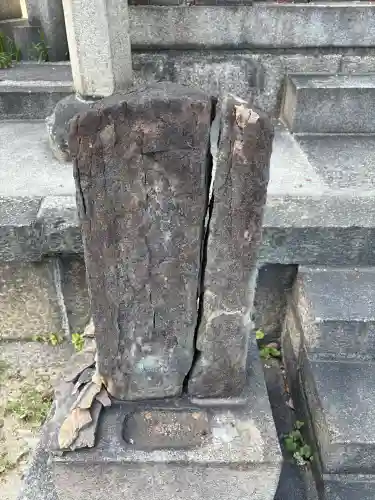 専念寺の{uncategorized: "未分類", other: "その他", undefined: "問題あり", building: "その他建物", grave: "お墓", sacred_gate: "鳥居", guardian: "狛犬", statue: "像", buddha: "仏像", history: "歴史", nature: "自然", garden: "庭園", animal: "動物", pagoda: "塔", temizu: "手水舎", mountain_gate: "山門・神門", sanctuary: "本殿・本堂", subordinate: "末社・摂社", art: "芸術", scenery: "景色", jizo: "地蔵", ema: "絵馬", goshuin: "御朱印", omikuji: "おみくじ", items: "授与品その他", amulet: "お守り", goshuincho: "御朱印帳", eats: "食事", festival: "お祭り", votive_dance: "神楽", shichigosan: "七五三参", wedding: "結婚式", experience: "体験その他", initially: "初詣", around: "周辺", anti_infection: "感染症対策"}