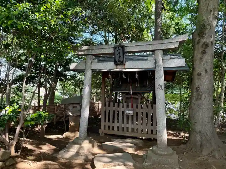 検見川神社の{uncategorized: "未分類", other: "その他", undefined: "問題あり", building: "その他建物", grave: "お墓", sacred_gate: "鳥居", guardian: "狛犬", statue: "像", buddha: "仏像", history: "歴史", nature: "自然", garden: "庭園", animal: "動物", pagoda: "塔", temizu: "手水舎", mountain_gate: "山門・神門", sanctuary: "本殿・本堂", subordinate: "末社・摂社", art: "芸術", scenery: "景色", jizo: "地蔵", ema: "絵馬", goshuin: "御朱印", omikuji: "おみくじ", items: "授与品その他", amulet: "お守り", goshuincho: "御朱印帳", eats: "食事", festival: "お祭り", votive_dance: "神楽", shichigosan: "七五三参", wedding: "結婚式", experience: "体験その他", initially: "初詣", around: "周辺", anti_infection: "感染症対策"}