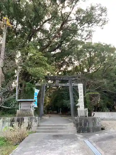 熊野三所神社の鳥居