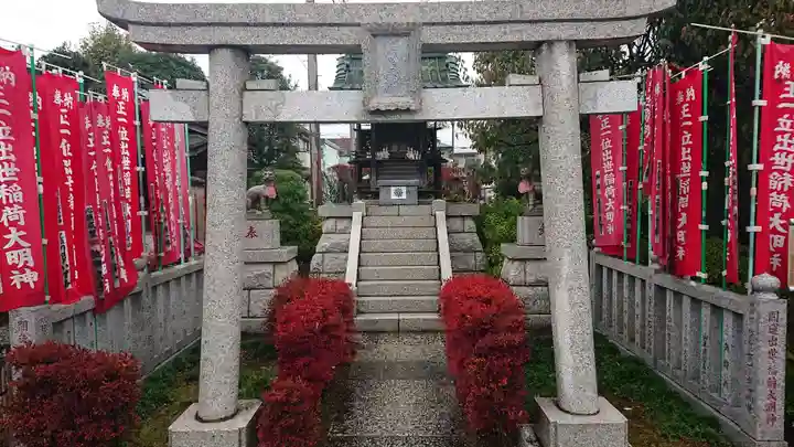 成田山川越別院の鳥居