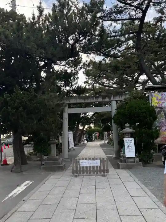 森戸大明神(森戸神社)の{uncategorized: "未分類", other: "その他", undefined: "問題あり", building: "その他建物", grave: "お墓", sacred_gate: "鳥居", guardian: "狛犬", statue: "像", buddha: "仏像", history: "歴史", nature: "自然", garden: "庭園", animal: "動物", pagoda: "塔", temizu: "手水舎", mountain_gate: "山門・神門", sanctuary: "本殿・本堂", subordinate: "末社・摂社", art: "芸術", scenery: "景色", jizo: "地蔵", ema: "絵馬", goshuin: "御朱印", omikuji: "おみくじ", items: "授与品その他", amulet: "お守り", goshuincho: "御朱印帳", eats: "食事", festival: "お祭り", votive_dance: "神楽", shichigosan: "七五三参", wedding: "結婚式", experience: "体験その他", initially: "初詣", around: "周辺", anti_infection: "感染症対策"}