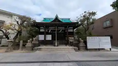 七宮神社の{uncategorized: "未分類", other: "その他", undefined: "問題あり", building: "その他建物", grave: "お墓", sacred_gate: "鳥居", guardian: "狛犬", statue: "像", buddha: "仏像", history: "歴史", nature: "自然", garden: "庭園", animal: "動物", pagoda: "塔", temizu: "手水舎", mountain_gate: "山門・神門", sanctuary: "本殿・本堂", subordinate: "末社・摂社", art: "芸術", scenery: "景色", jizo: "地蔵", ema: "絵馬", goshuin: "御朱印", omikuji: "おみくじ", items: "授与品その他", amulet: "お守り", goshuincho: "御朱印帳", eats: "食事", festival: "お祭り", votive_dance: "神楽", shichigosan: "七五三参", wedding: "結婚式", experience: "体験その他", initially: "初詣", around: "周辺", anti_infection: "感染症対策"}