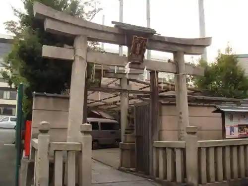 龍田稲荷神社の鳥居