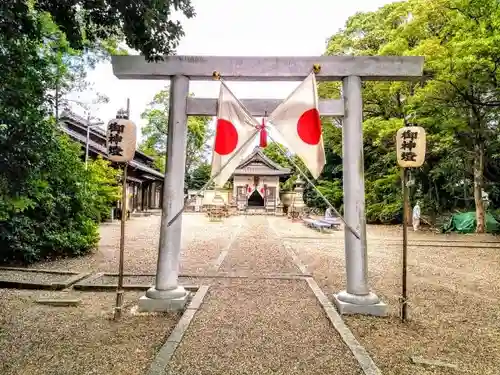 神明社の鳥居