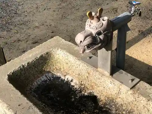 逆川神社の手水舎