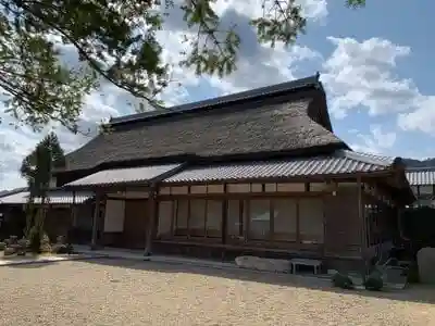 量興寺の本殿