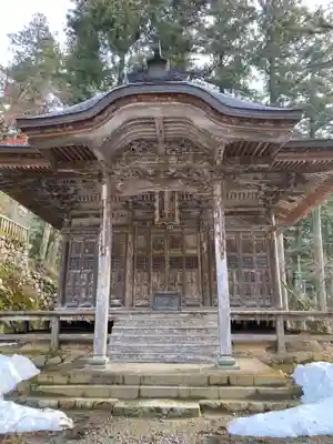華厳寺の本殿・本堂