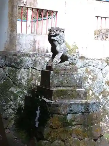 長瀬神社の狛犬