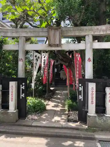 四谷於岩稲荷田宮神社の鳥居