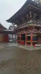 大杉神社の山門