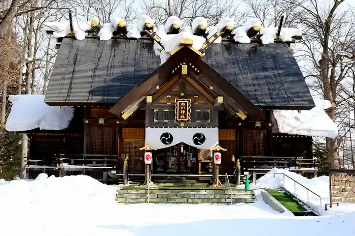 旭川神社の本殿・本堂