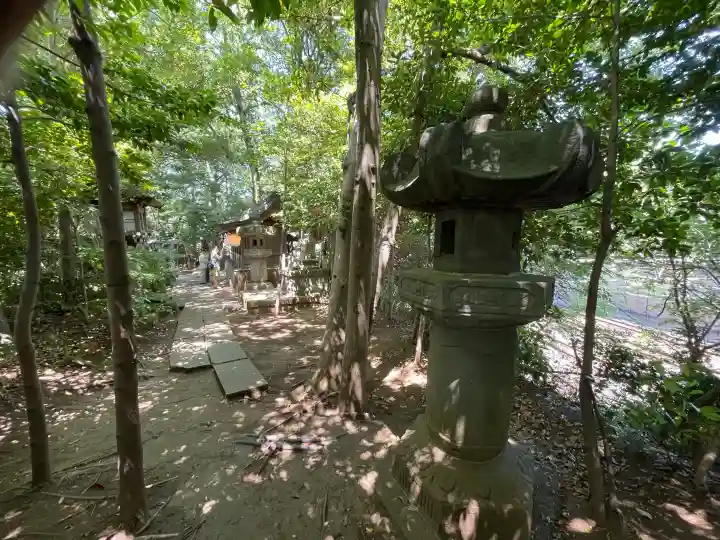 検見川神社の{uncategorized: "未分類", other: "その他", undefined: "問題あり", building: "その他建物", grave: "お墓", sacred_gate: "鳥居", guardian: "狛犬", statue: "像", buddha: "仏像", history: "歴史", nature: "自然", garden: "庭園", animal: "動物", pagoda: "塔", temizu: "手水舎", mountain_gate: "山門・神門", sanctuary: "本殿・本堂", subordinate: "末社・摂社", art: "芸術", scenery: "景色", jizo: "地蔵", ema: "絵馬", goshuin: "御朱印", omikuji: "おみくじ", items: "授与品その他", amulet: "お守り", goshuincho: "御朱印帳", eats: "食事", festival: "お祭り", votive_dance: "神楽", shichigosan: "七五三参", wedding: "結婚式", experience: "体験その他", initially: "初詣", around: "周辺", anti_infection: "感染症対策"}