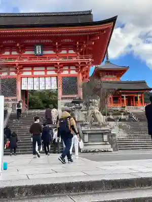 清水寺の山門・神門