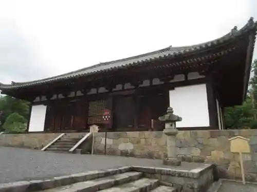 當麻寺の本殿