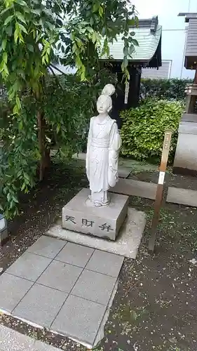 成子天神社の像