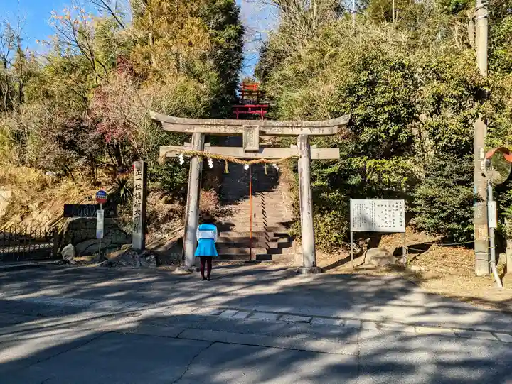 曽野稲荷神社の鳥居