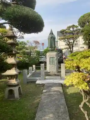本立寺(神奈川県)