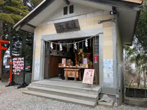 湯倉神社の{uncategorized: "未分類", other: "その他", undefined: "問題あり", building: "その他建物", grave: "お墓", sacred_gate: "鳥居", guardian: "狛犬", statue: "像", buddha: "仏像", history: "歴史", nature: "自然", garden: "庭園", animal: "動物", pagoda: "塔", temizu: "手水舎", mountain_gate: "山門・神門", sanctuary: "本殿・本堂", subordinate: "末社・摂社", art: "芸術", scenery: "景色", jizo: "地蔵", ema: "絵馬", goshuin: "御朱印", omikuji: "おみくじ", items: "授与品その他", amulet: "お守り", goshuincho: "御朱印帳", eats: "食事", festival: "お祭り", votive_dance: "神楽", shichigosan: "七五三参", wedding: "結婚式", experience: "体験その他", initially: "初詣", around: "周辺", anti_infection: "感染症対策"}