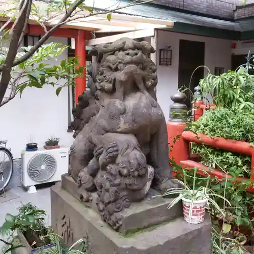 三崎稲荷神社の狛犬