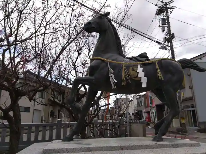 川巴良諏訪神社(富山県)
