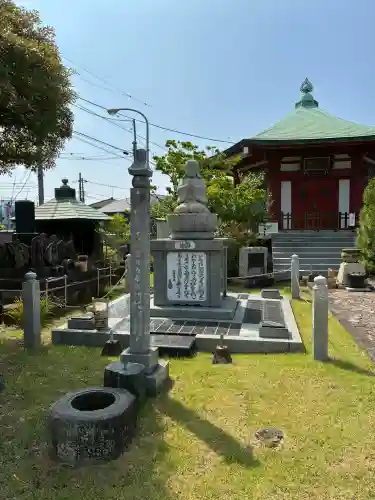 金剛院の{uncategorized: "未分類", other: "その他", undefined: "問題あり", building: "その他建物", grave: "お墓", sacred_gate: "鳥居", guardian: "狛犬", statue: "像", buddha: "仏像", history: "歴史", nature: "自然", garden: "庭園", animal: "動物", pagoda: "塔", temizu: "手水舎", mountain_gate: "山門・神門", sanctuary: "本殿・本堂", subordinate: "末社・摂社", art: "芸術", scenery: "景色", jizo: "地蔵", ema: "絵馬", goshuin: "御朱印", omikuji: "おみくじ", items: "授与品その他", amulet: "お守り", goshuincho: "御朱印帳", eats: "食事", festival: "お祭り", votive_dance: "神楽", shichigosan: "七五三参", wedding: "結婚式", experience: "体験その他", initially: "初詣", around: "周辺", anti_infection: "感染症対策"}
