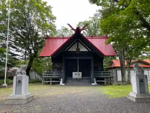 阿寒岳神社の本殿