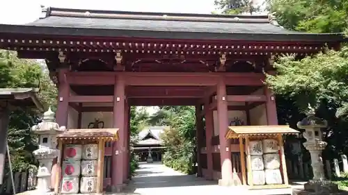 大宝八幡宮の山門・神門