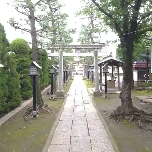 氷川神社の鳥居