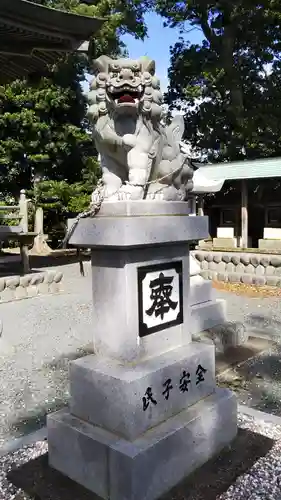 矢柄神社の狛犬