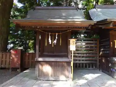 諏訪大社下社秋宮の末社・摂社