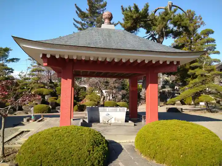 甲斐善光寺の手水舎