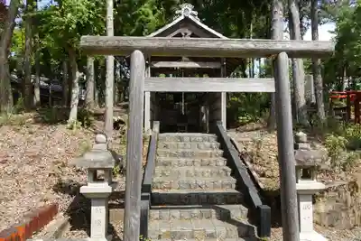 磐栄稲荷宮の末社・摂社