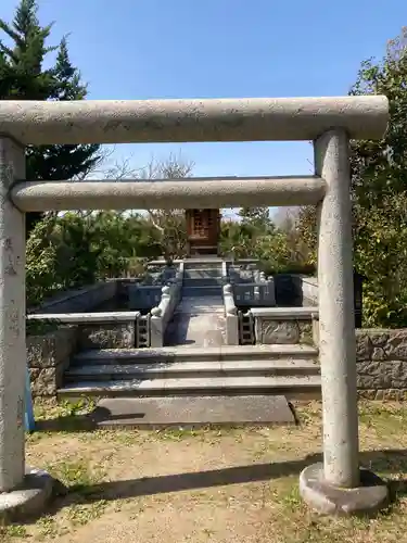 屏風ヶ浦　海岸寺/　御盥山不動坊の鳥居