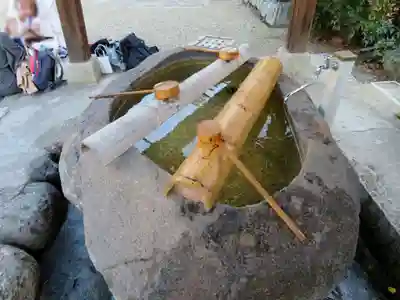 三輪神社の手水舎