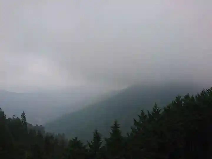 三峯神社の景色