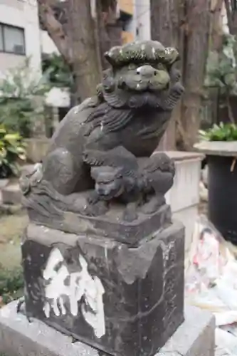 新橋鹽竃神社の狛犬