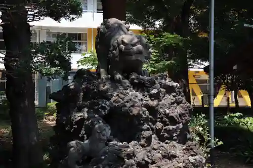 前原御嶽神社の狛犬