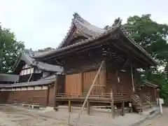 白山神社の本殿