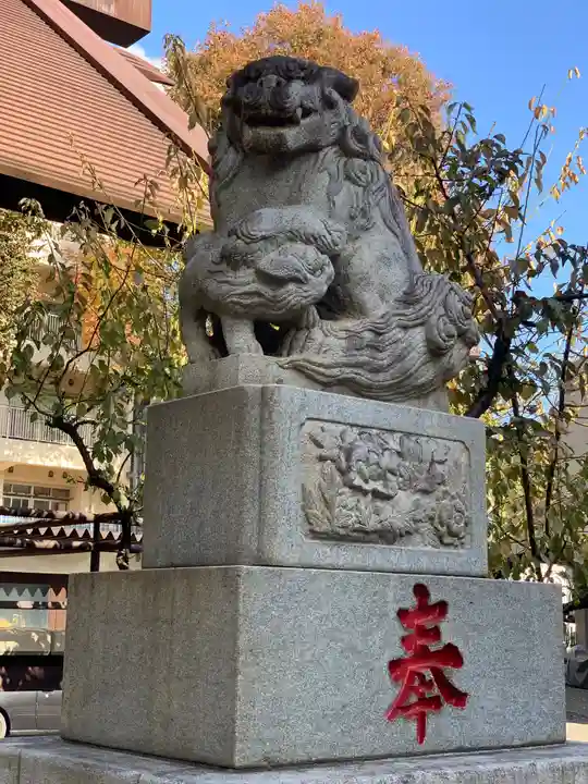 高円寺氷川神社の狛犬